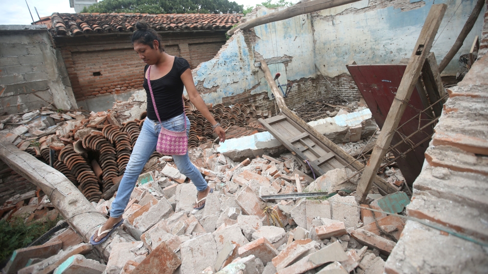 The September 7 earthquake destroyed thousands of structures across southern Mexico [Edgard Garrido/Reuters] 
