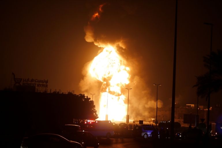 Bahrain: Oil pipeline explosion in Buri village, south of Manama