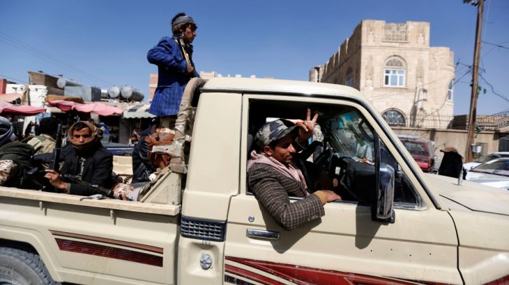Houthi fighters ride a truck as clashes with forces loyal to Yemen''s former president Ali Abdullah Saleh continue in Sanaa, Yemen