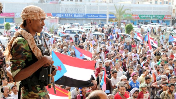 Supporters of the southern Yemeni separatists demonstrate against the government in Aden