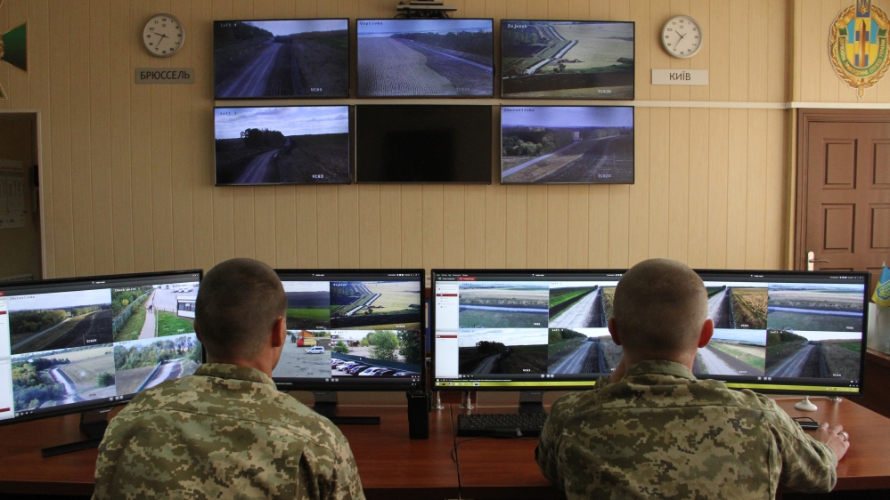 The command centre tasked with monitoring the border in the Kharkiv [Agnieszka Pikulicka-Wilczewska/Al Jazeera]