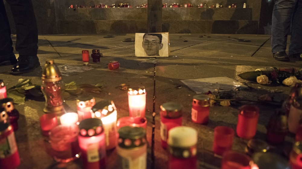 Protesters paid tribute to slain Slovakian investigative journalist Jan Kuciak and his fiance Martina Kusnirova [Philip Heijmans/Al Jazeera]