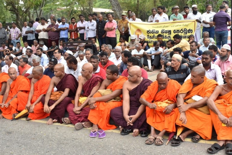 Sri Lanka monks