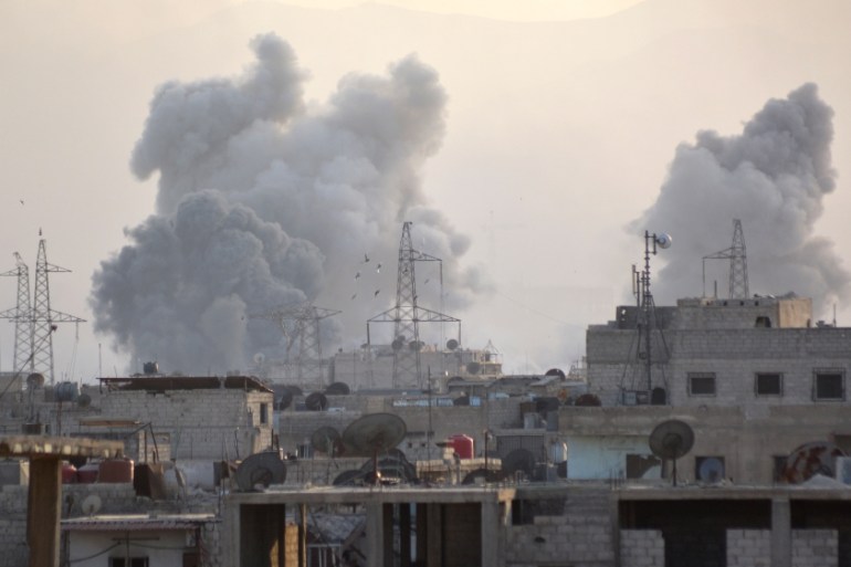 Assad regime''s airstrikes over Yarmouk refugee camp