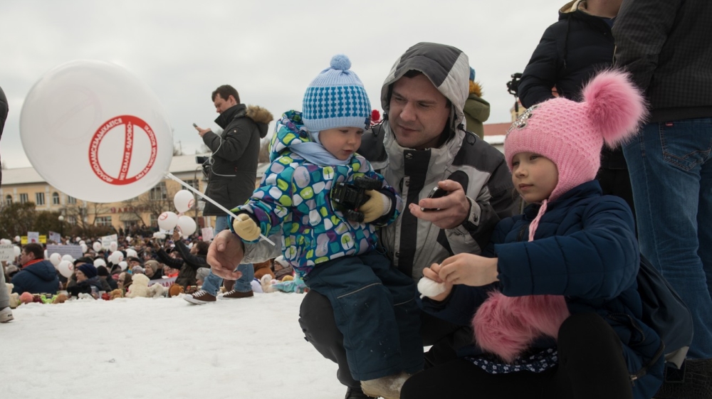 Andrey Kaltsov, a father of four, told Al Jazeera the landfill crisis has impacted his whole family [Sergey Kozmin/Al Jazeera]
