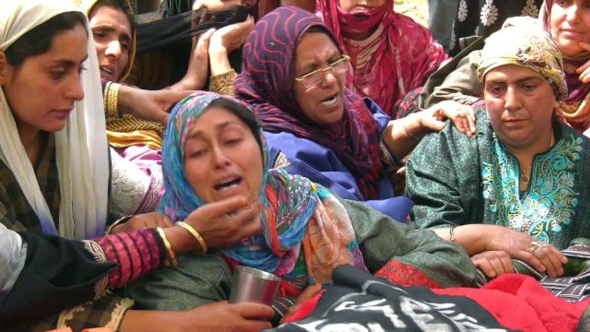 Kashmir activist: ‘Civilians openly targeted by Indian forces’ | Human ...