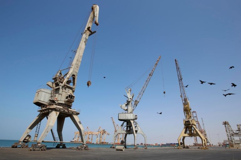 A view of cranes, damaged by air raids, at the container terminal of the Red Sea port of Hudaida, Yemen, November 30, 2017 [Abduljabbar Zeyad/Reuters]