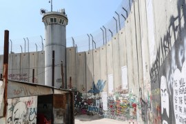 Apartheid in Paletine [Showkat Shafi/Al Jazeera]