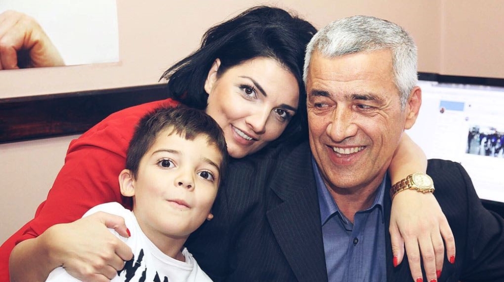 Oliver Ivanovic and his family [Courtesy of Milena Ivanovic]
