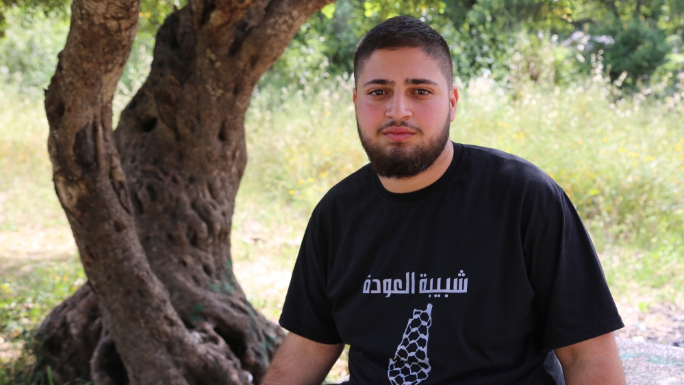 Ezz Odeh, 19, student [Showkat Shafi/Al Jazeera]