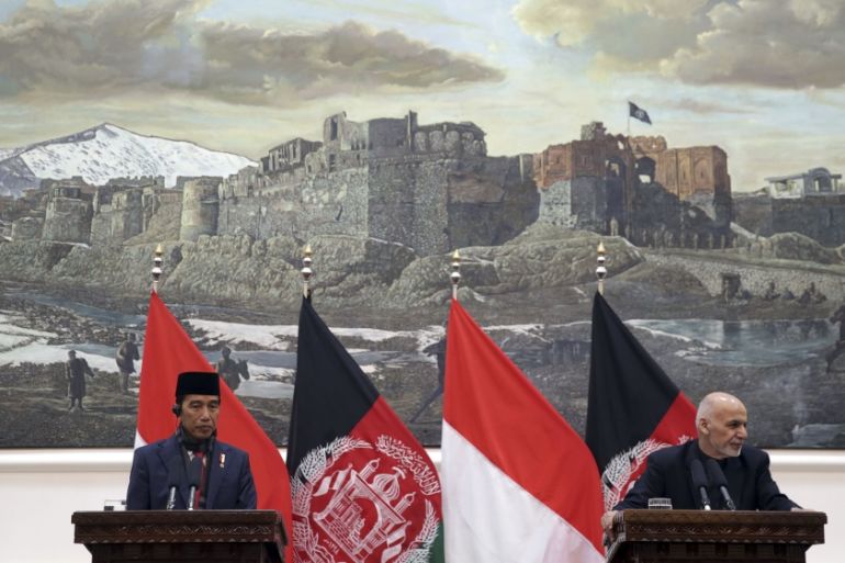 Scholars hope the move could persuade Taliban to the negotiating table [Massoud Hossaini/Pool/AP Photo]