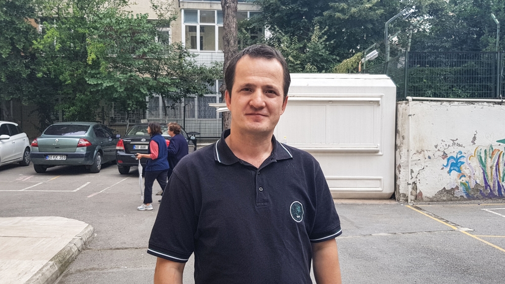 Ramazan Unal, 39, waiter in Istanbul's Kadikoy [Umut Uras/Al Jazeera]