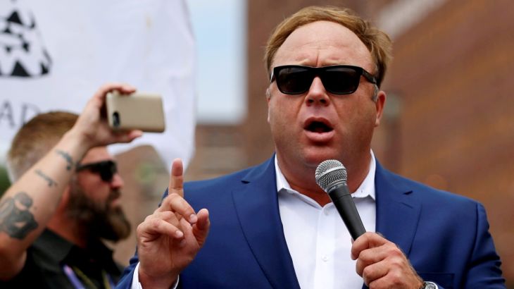 FILE PHOTO: Jones from Infowars.com speaks during a rally in support of Republican presidential candidate Donald Trump in Cleveland