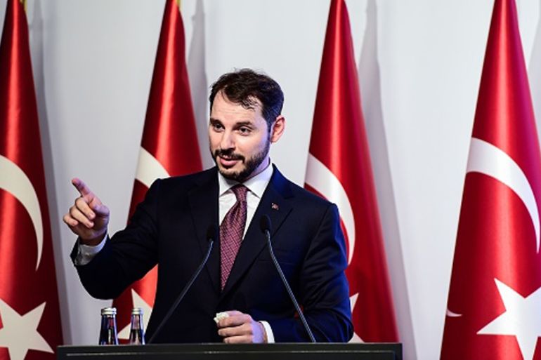 TURKEY-ECONOMY Turkish Treasury and Finance Minister Berat Albayrak speaks during a presentation to announce his economic policy in Istanbul, on August 10, 2018. (Photo by Yasin AKGUL / AFP)