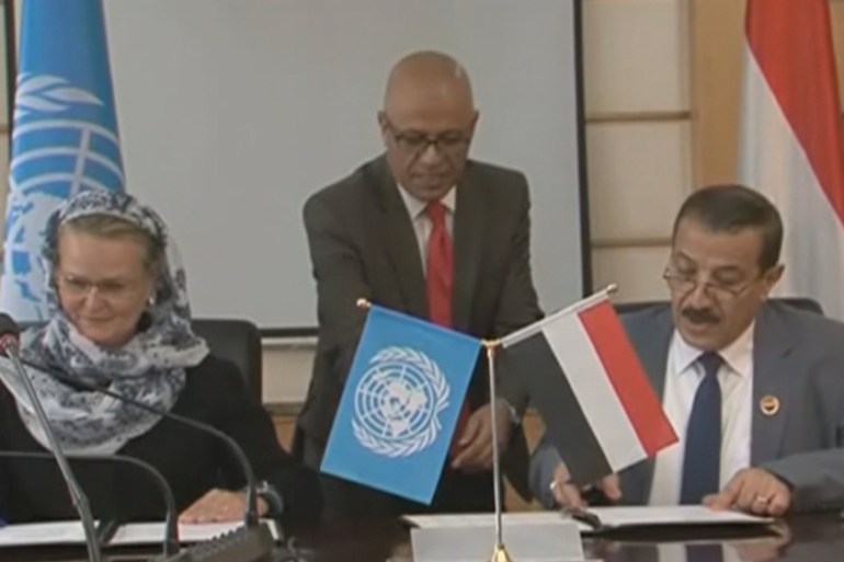 Yemen''s Houthi Foreign Minister Hisham Sharaf Abdullah and the UN Humanitarian Coordinator in Yemen, Lise Grande