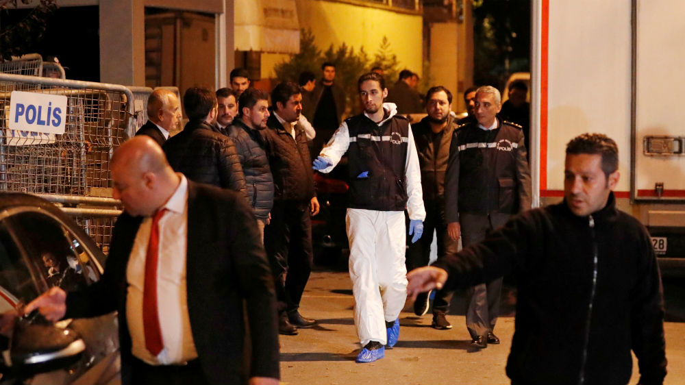 Turkish forensic experts leave the Saudi consulate in Istanbul early Thursday [Murad Sezer/Reuters]