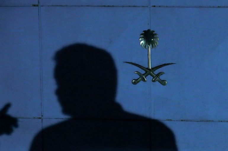 Members of security staff cast shadows at the entrance of the Saudi Arabia''s consulate in Istanbul, Turkey October 17, 2018. REUTERS/Huseyin Aldemir