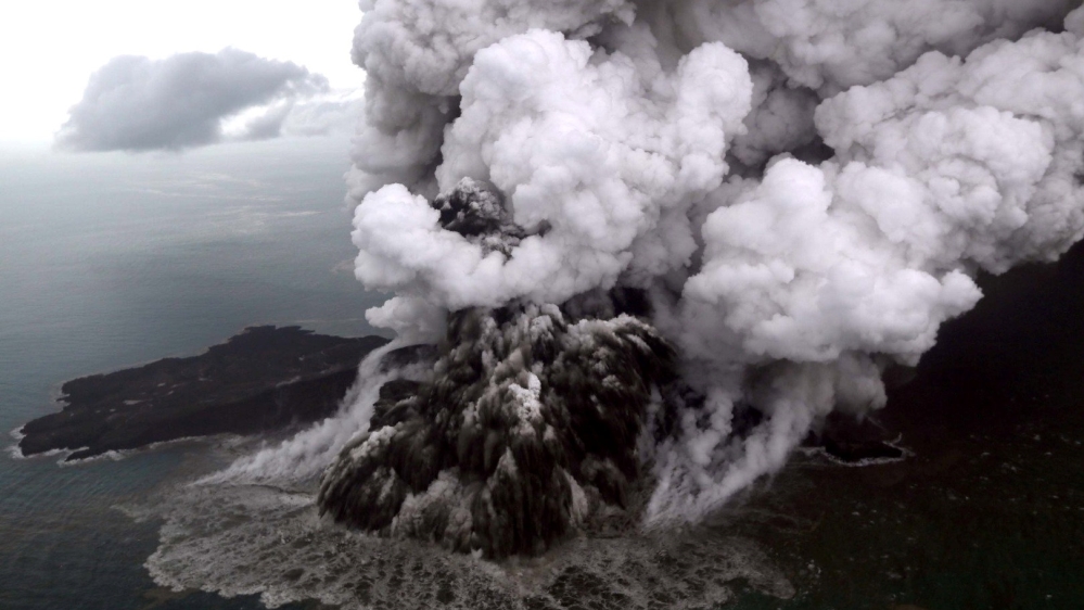 An aerial view of Anak Krakatau volcano during an eruption at Sunda Strait in South Lampung [Antara Foto/Bisnis Indonesia/Nurul Hidayat/ via Reuters]