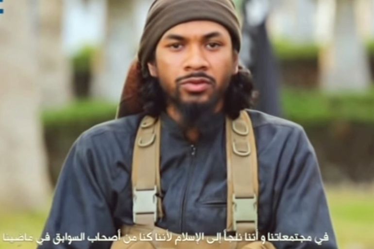 Australia strips citizenship of alleged ISIL recruiter | ISIL/ISIS News |  Al Jazeera