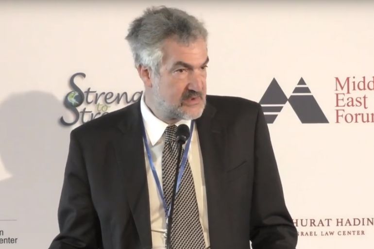 Daniel Pipes speaking at the Middle East Forum