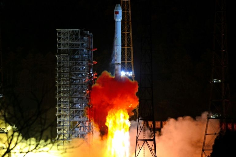 A Long March-3B rocket carrying Chang''e 4 lunar probe takes off from the Xichang Satellite Launch Center in Sichuan province, China December 8, 2018