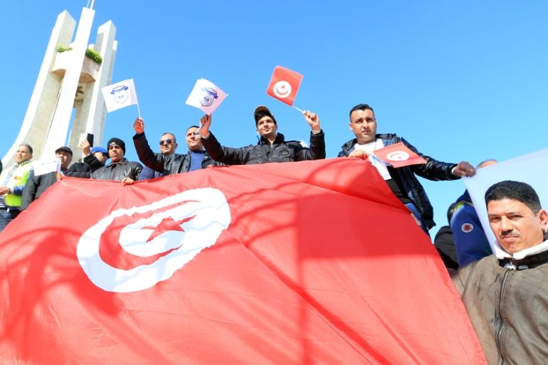Tunisian security forces'' protest