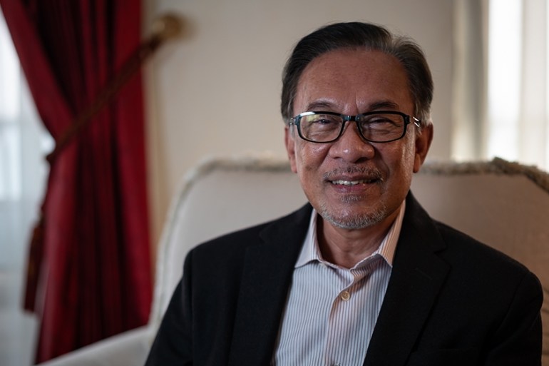 Anwar Ibrahim [Sorin Furcoi/Al Jazeera]