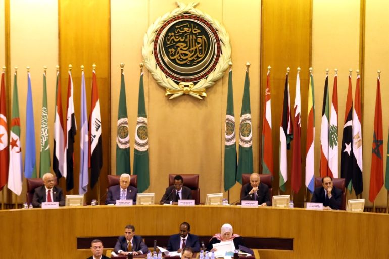 Palestinian President Mahmoud Abbas meets with the Arab League''s foreign ministers to discuss unannounced U.S. blueprint for Israeli-Palestinian peace, in Cairo