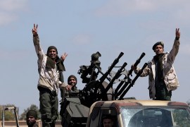 Libyan National Army (LNA) members, commanded by Khalifa Haftar, head out of Benghazi to reinforce the troops advancing to Tripoli, in Benghazi, Libya April 7, 2019. REUTERS/Esam Omran Al-Fetori
