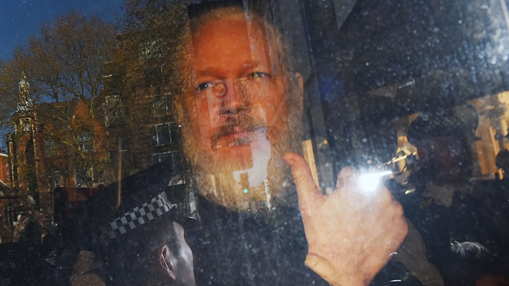 Wikileaks cofounder Julian Assange arrives at Westminster Magistrates Court in London [EPA-EFE]