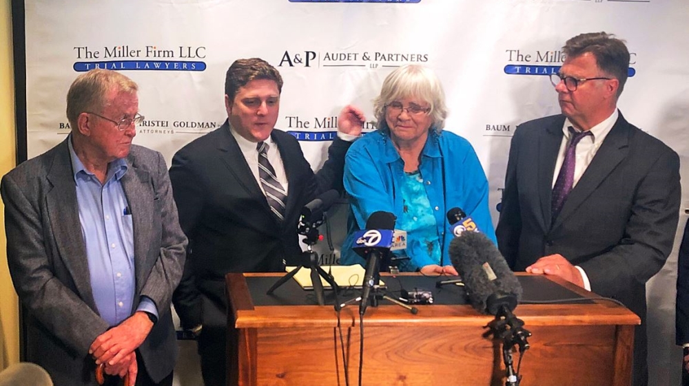 From left, Alva Pilliod, lawyer Brent Wisner, Alberta Pilliod and lawyer Michael Miller appear at a news conference in San Francisco [Paul Elias/AP Photo]
