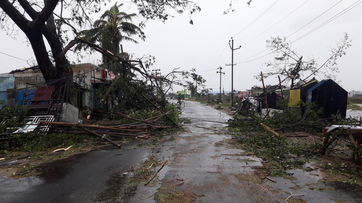 Cyclone Fani: 3 dead in India and Bangladesh, millions evacuated | Climate  Crisis News | Al Jazeera