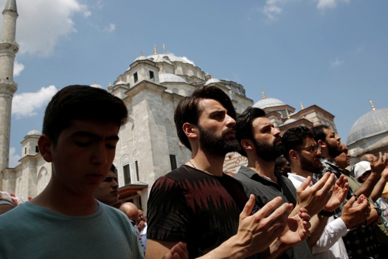 Turkey prayers for Morsi