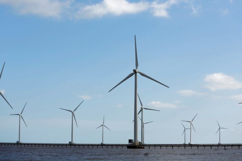 Power-generating windmill turbines