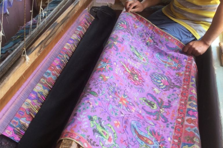 Kashmir shawl maker