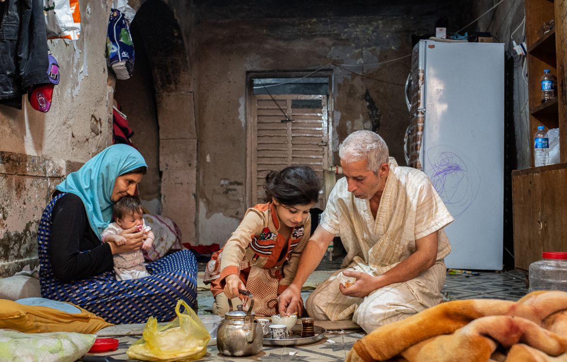 Liqaa and her family living in a basement - Old city of Mosul "Those who do not have money return because they have no other option. They will live exactly how we live. I have 5 children and we live