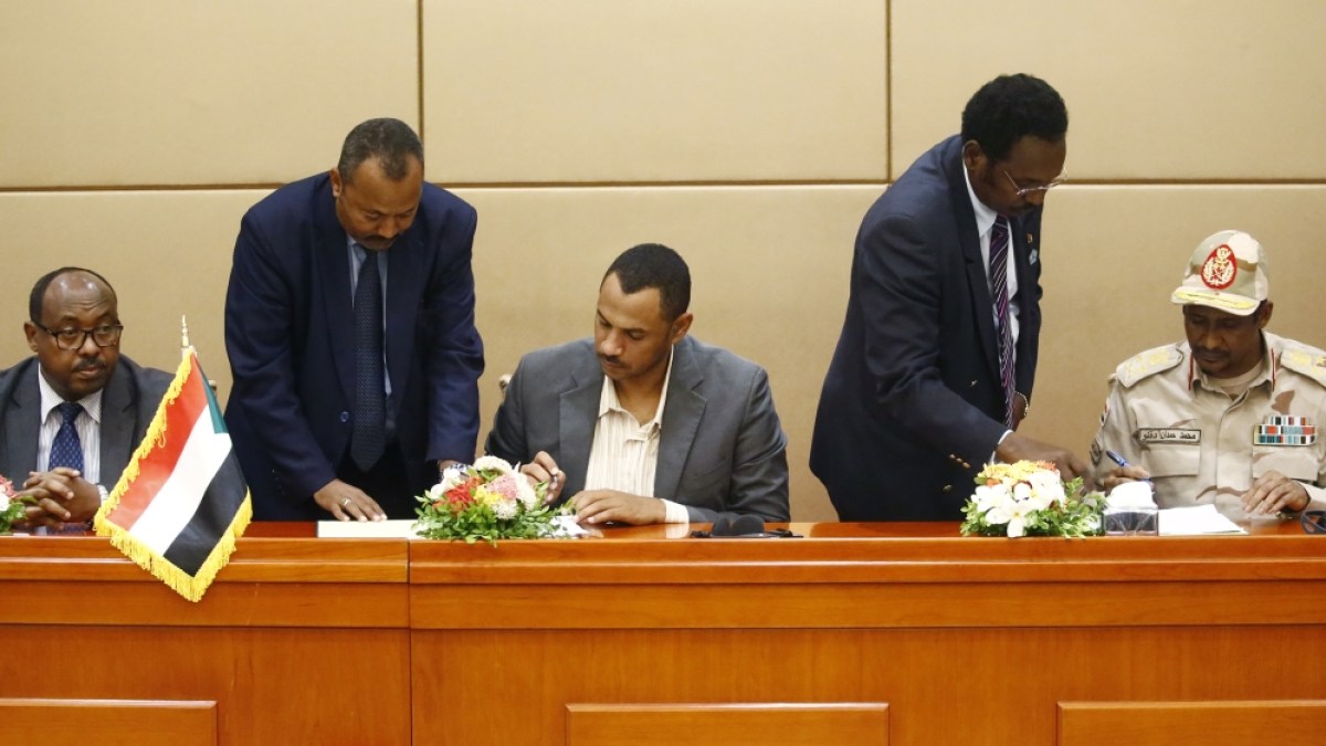 African Union lifts suspension of Sudan