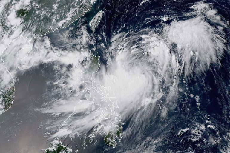 Tropical Storm Bailu takes aim at Taiwan