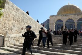 Israeli police clash with Palestinian worshippers in Jerusalem''s Old City