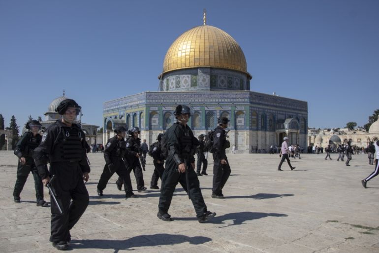 Israeli forces attack Palestinian worshipers in Al-Aqsa