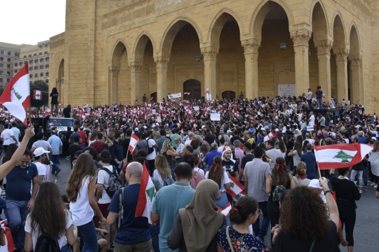 Anti-government protests continue in Lebanon