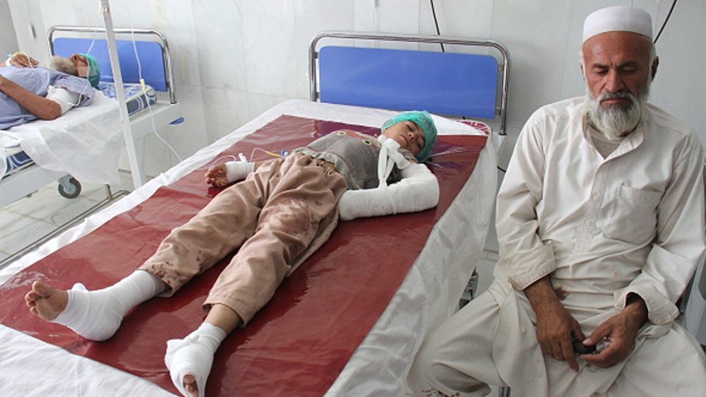 Afghanistan Conflict Afghan children receive medical treatment after a truck bomb in Alishang, laghman province, Afghanistan on October 16, 2019