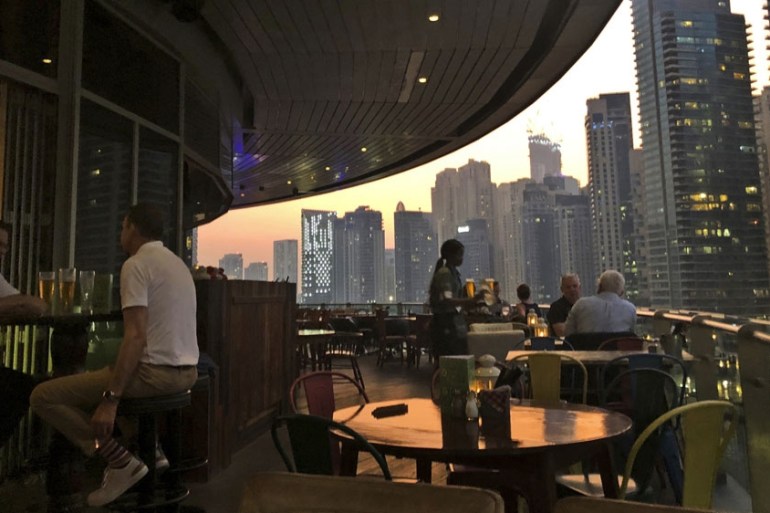 Dubai alcohol hotel bar