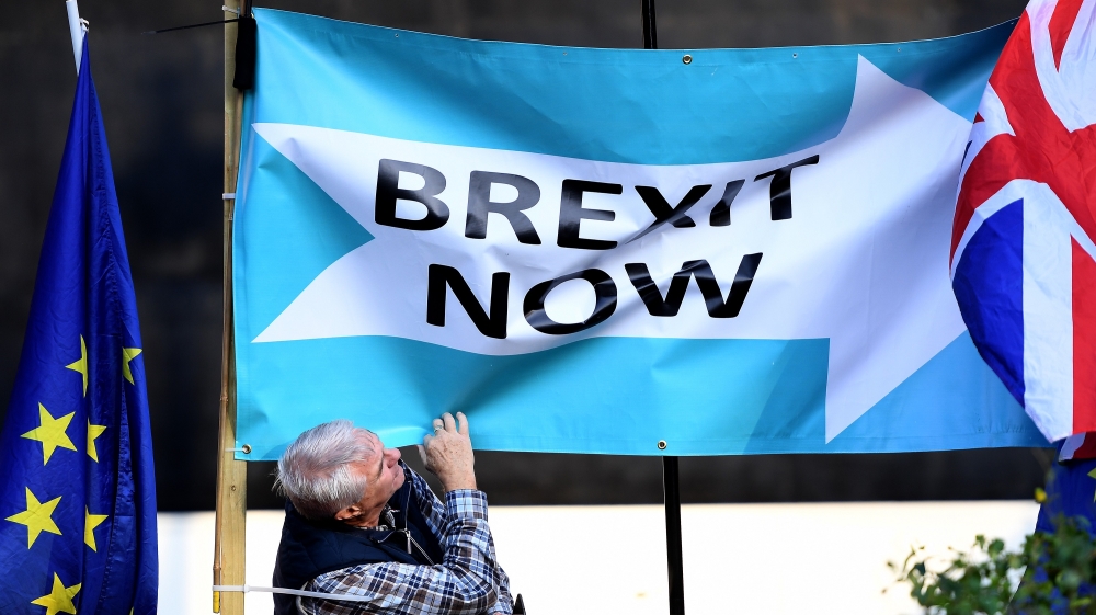 A Pro Leave campaigner outside Parliament in London, Britain, 22 October 2019. MPs (Members of Parliament) are set to vote on British Prime Minister Boris Johnson's Brexit timetable on 22 October