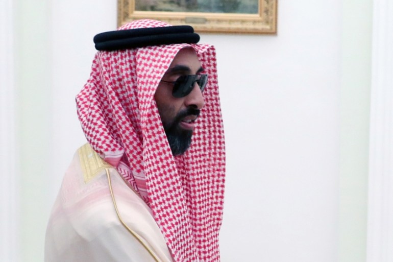 r Sheikh Tahnoun bin Zayed Al Nahyan