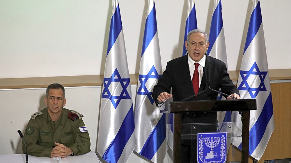  Israeli Prime Minister Benjamin Netanyahu (R) and Chief of Staff of the Israel Defense Forces (IDF) Aviv Kochavi (L) hold a special press conference on the current security situation between Israel a