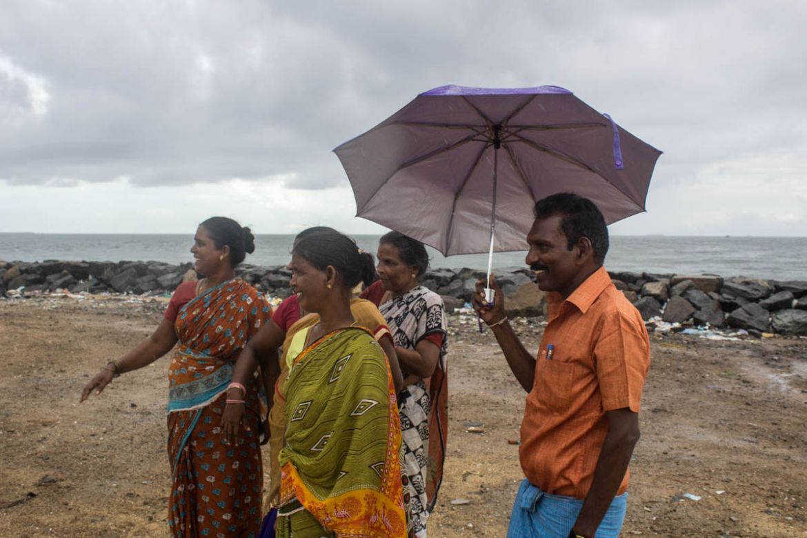 Vennila says, “Despite living next to the sea, we have to buy fish from the market, and we cannot afford it. The fishermen from Ennore travel to Royapuram fish landing centre, buy fish from there and