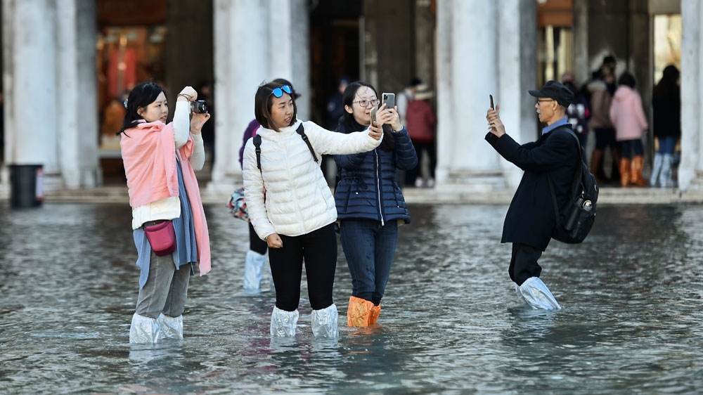 Venice tourists