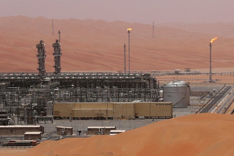 FILE PHOTO: General view of the Natural Gas Liquids (NGL) facility in Saudi Aramco''s Shaybah oilfield at the Empty Quarter in Saudi Arabia May 22, 2018. REUTERS/Ahmed Jadallah/File Photo