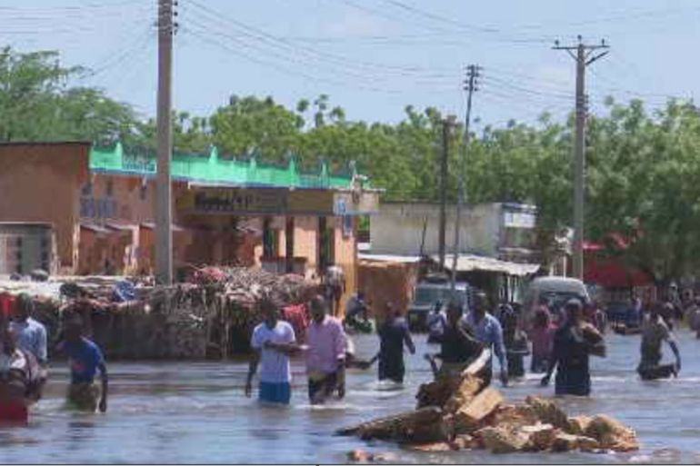 Extensive flooding leaves at least 10 dead in Somalia